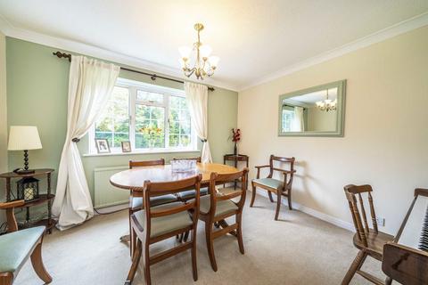 5 bedroom detached house for sale, Broadmead Close, Hampton TW12