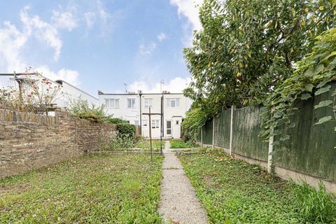 52 Bear Road, Feltham, TW13 6RA