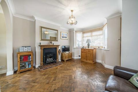 2 bedroom end of terrace house for sale, The Vale, Sunbury-On-Thames TW16