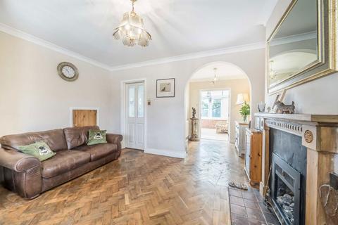 2 bedroom end of terrace house for sale, The Vale, Sunbury-On-Thames TW16