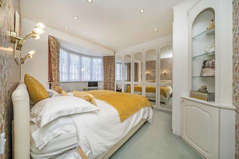 7 Elizabeth Way, Feltham, TW13 7PF
