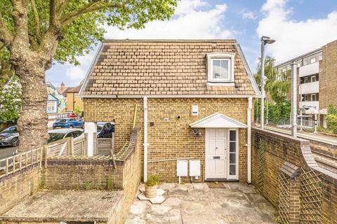 2 bedroom maisonette for sale, Ashley Road, Hampton TW12