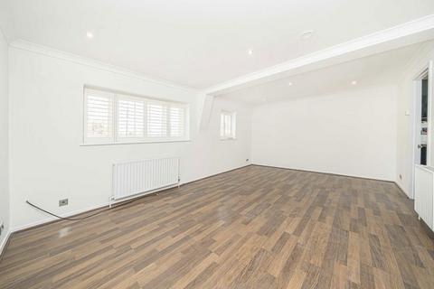 2 bedroom maisonette for sale, Ashley Road, Hampton TW12