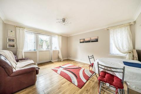 1 bedroom flat for sale, The Cygnets, Feltham TW13