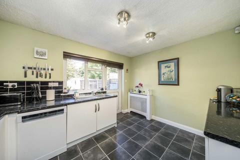 2 bedroom terraced house for sale, Hounslow Road, Feltham TW13