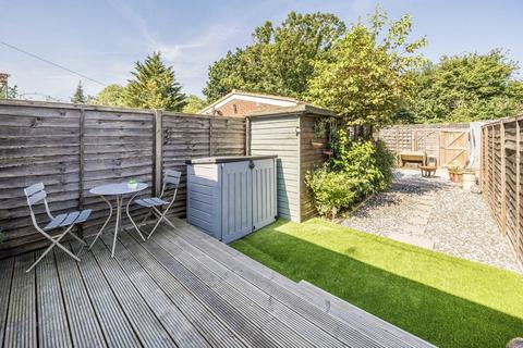 135 Hounslow Road, Hanworth, Feltham, TW13 6PX