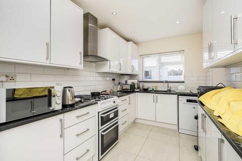 4 bedroom bungalow for sale, Conway Road, Feltham TW13