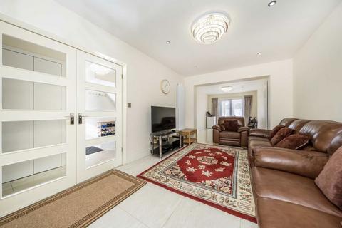 4 bedroom bungalow for sale, Conway Road, Feltham TW13