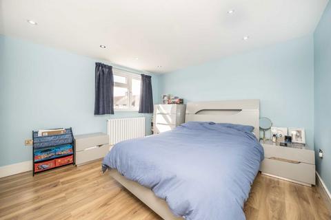 49 Conway Road, Feltham, TW13 6TE