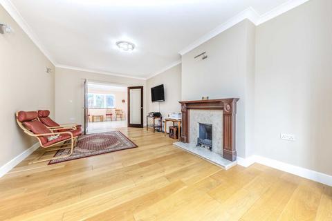 5 bedroom semi-detached house to rent, Ormond Drive, Hampton TW12