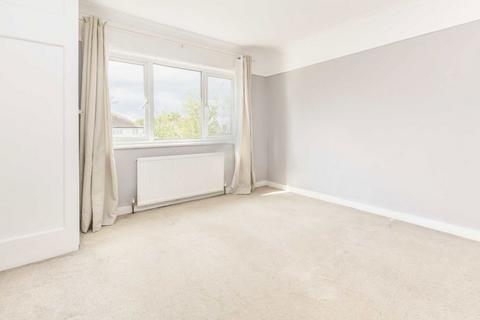 4 bedroom house to rent, Cheyne Hill, Surbiton KT5