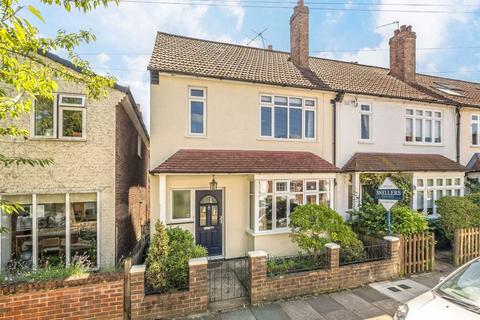 3 bedroom house for sale, Hartington Road, Twickenham TW1