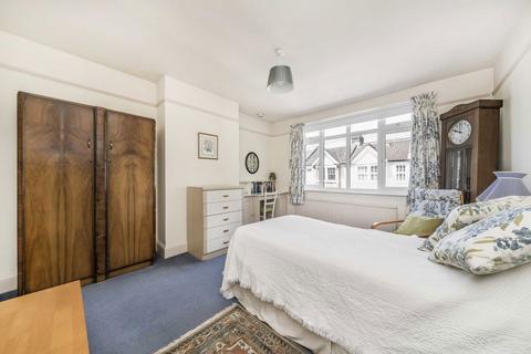 30 Hartington Road, Twickenham, TW1 3EN