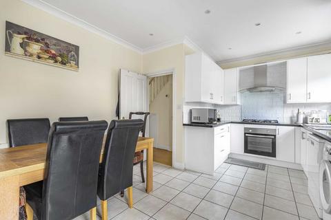 4 bedroom house for sale, Twickenham Road, Isleworth TW7