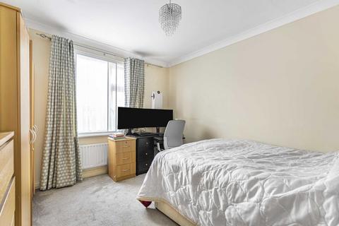 93 Twickenham Road, Isleworth, TW7 6AW