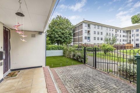 1 bedroom flat for sale, Summerwood Road, Isleworth TW7