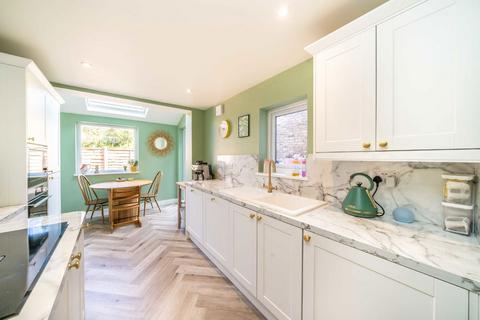 24 Napier Road, Isleworth, TW7 7HR