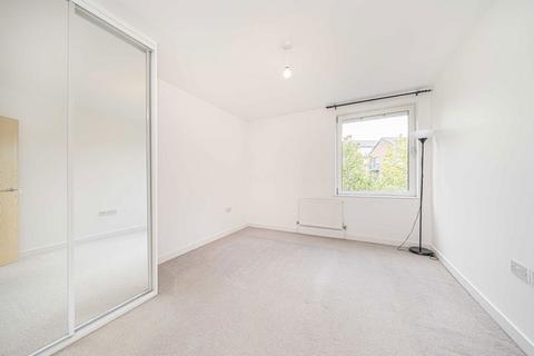 1 bedroom flat for sale, Union Lane, Isleworth TW7