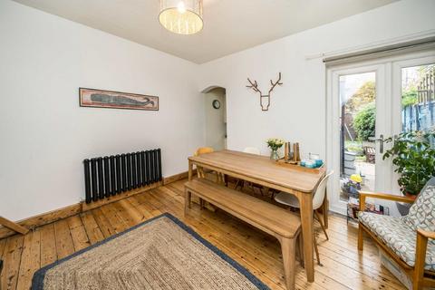 25 Linkfield Road, Isleworth, TW7 6QP