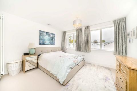 2 bedroom flat for sale, Bardolph Road, Richmond TW9