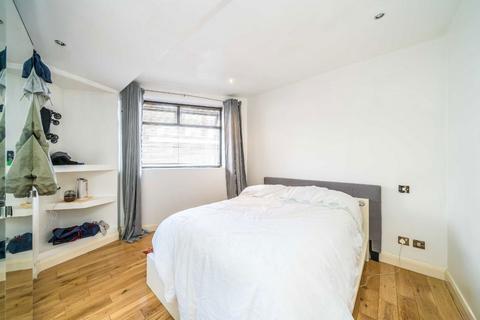 1 bedroom maisonette for sale, Barrow Walk, Brentford TW8