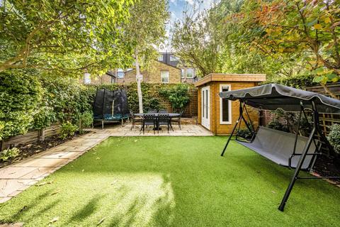 8 Hartington Road, Twickenham, TW1 3EN