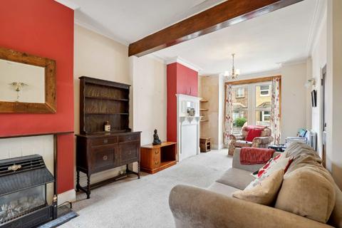 7 Newton Road, Isleworth, TW7 6QD