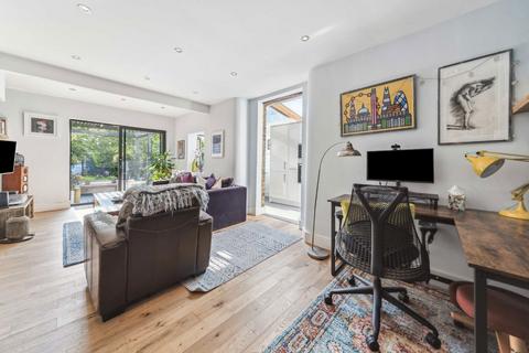 137 Haliburton Road, Twickenham, TW1 1PE