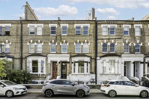 1 bedroom flat for sale, St. Margarets Road, East Twickenham TW1