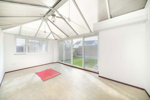 1 Worple Avenue, Isleworth, TW7 7JJ