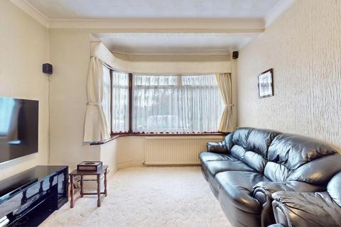 3 bedroom semi-detached house for sale, Canon Avenue, Chadwell Heath, RM6