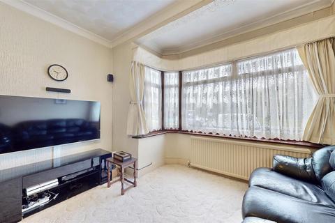 3 bedroom semi-detached house for sale, Canon Avenue, Chadwell Heath, RM6