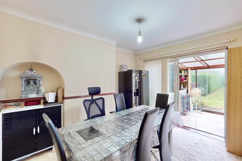 3 bedroom semi-detached house for sale, Canon Avenue, Chadwell Heath, RM6