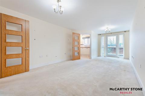 2 bedroom apartment for sale, Carrick Court, Carmarthen Avenue, Portsmouth,