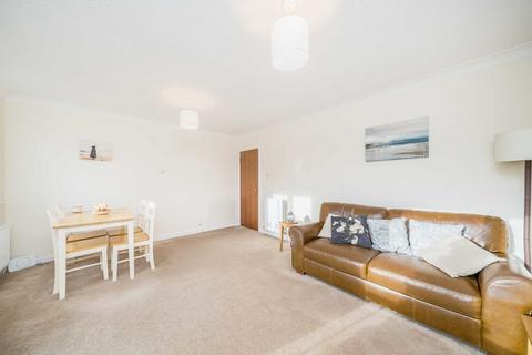 2 bedroom flat for sale, Adams Close, Surbiton KT5