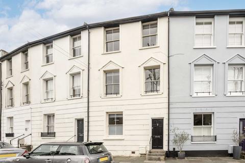 4 bedroom terraced house for sale, Wick Road, Teddington TW11