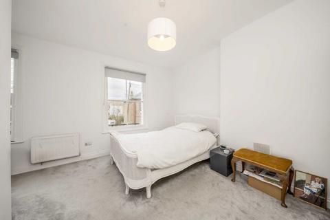 4 bedroom terraced house for sale, Wick Road, Teddington TW11