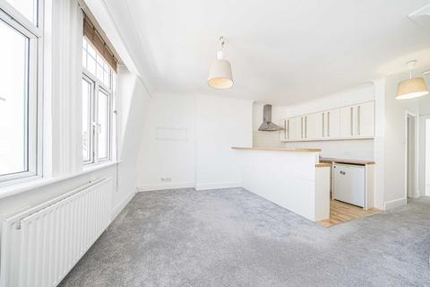 1 bedroom flat for sale, Broad Street, Teddington TW11