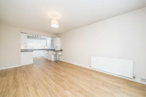 1 bedroom flat for sale, Cromwell Road, Teddington TW11