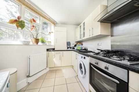 1 bedroom flat for sale, Royal Road, Teddington TW11