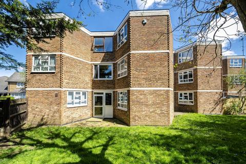 1 bedroom flat for sale, Royal Road, Teddington TW11