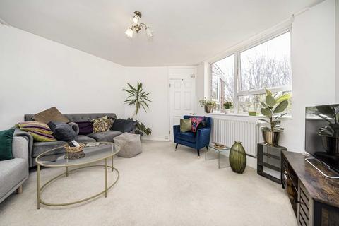 1 bedroom flat for sale, Royal Road, Teddington TW11