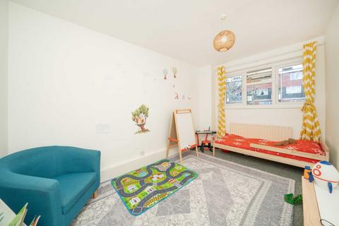 2 bedroom flat for sale, Acre Road, Kingston Upon Thames KT2