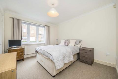 2 bedroom flat for sale, Trematon Place, Teddington TW11