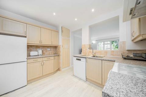 3 bedroom terraced house to rent, St. Marys Avenue, Teddington TW11