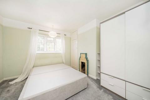 3 bedroom terraced house to rent, St. Marys Avenue, Teddington TW11