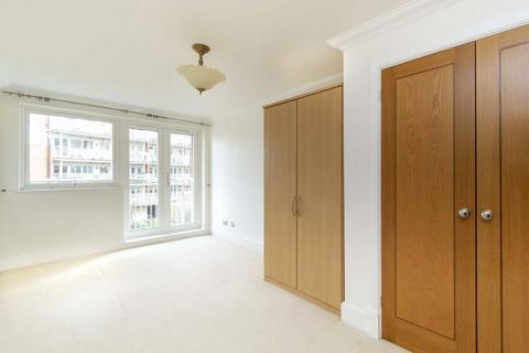 undefined, Twickenham Road, Teddington TW11