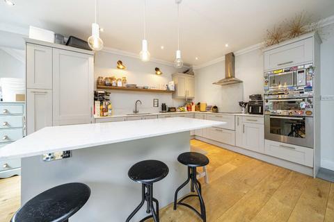 1 bedroom flat for sale, Langdon Park, Teddington TW11