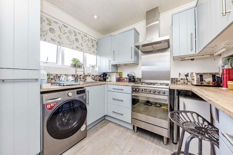undefined, Lancaster Close, Kingston Upon Thames KT2