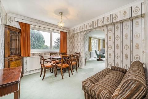 2 bedroom flat for sale, Broom Park, Teddington TW11